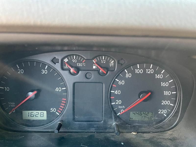Gebraucht VW T4 102 PS (75 kW) 1999 Grün Van