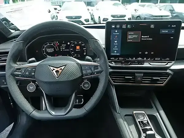 Neu Cupra Leon 272 PS (200 kW) 2026 Midnight schwarz Limousine