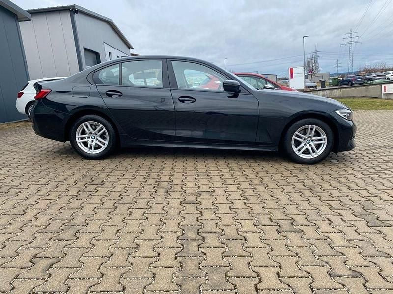 Gebraucht BMW 320 190 PS (139 kW) 2021 Schwarz Limousine