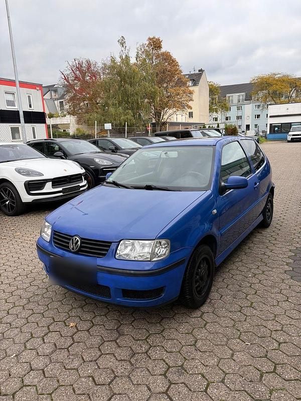 Gebraucht VW Polo 60 PS (44 kW) 2001 Blau Kleinwagen