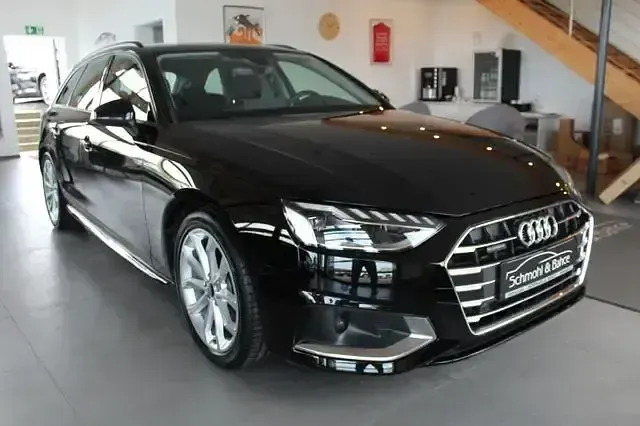 Gebraucht Audi A4 Advanced 204 PS (150 kW) 2023 Schwarz Kombi
