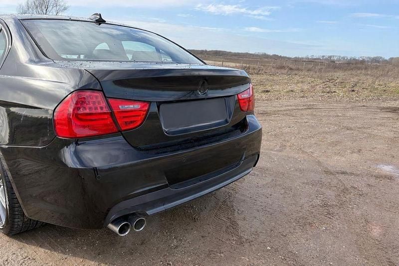 Gebraucht BMW 325 Performance 220 PS (161 kW) 2012 Schwarz Limousine