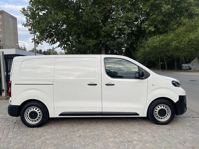 Gebraucht Toyota Proace 120 PS (88 kW) 2020 Weiss Van / Kleinbus