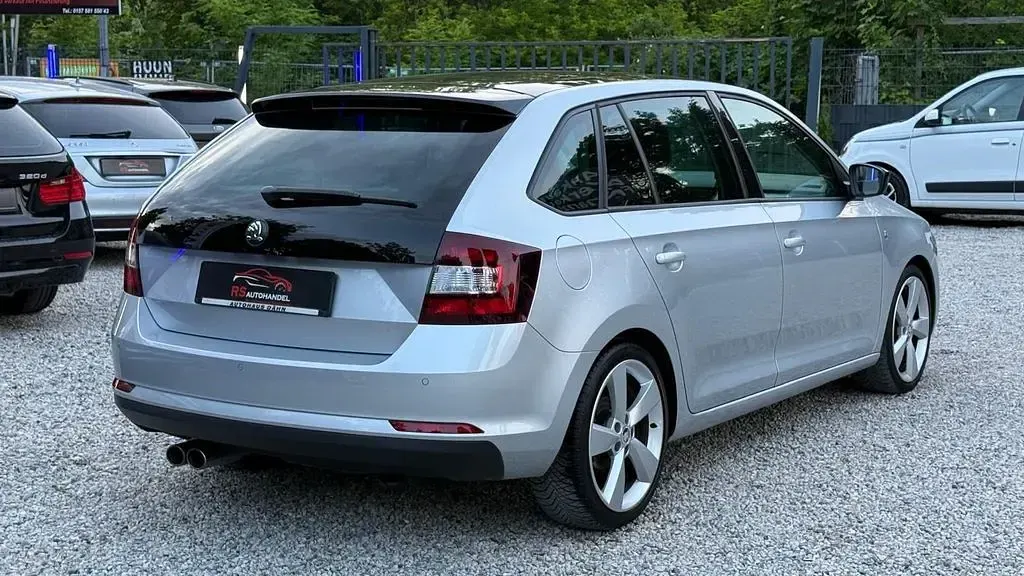 Gebraucht Skoda Rapid 86 PS (63 kW) 2014 Grau Kleinwagen