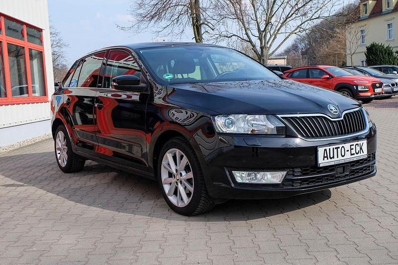 Gebraucht Skoda Rapid Joy 90 PS (66 kW) 2016 Schwarz Kleinwagen