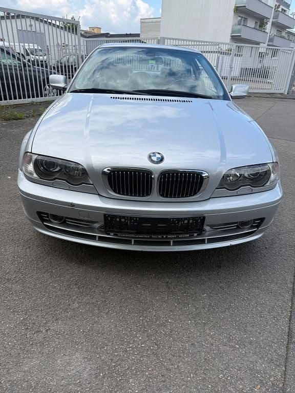 Silber Gebraucht 2000 BMW 330 Sport Line Coupé | 9.500 € (Superpreis) - Bild 1/4