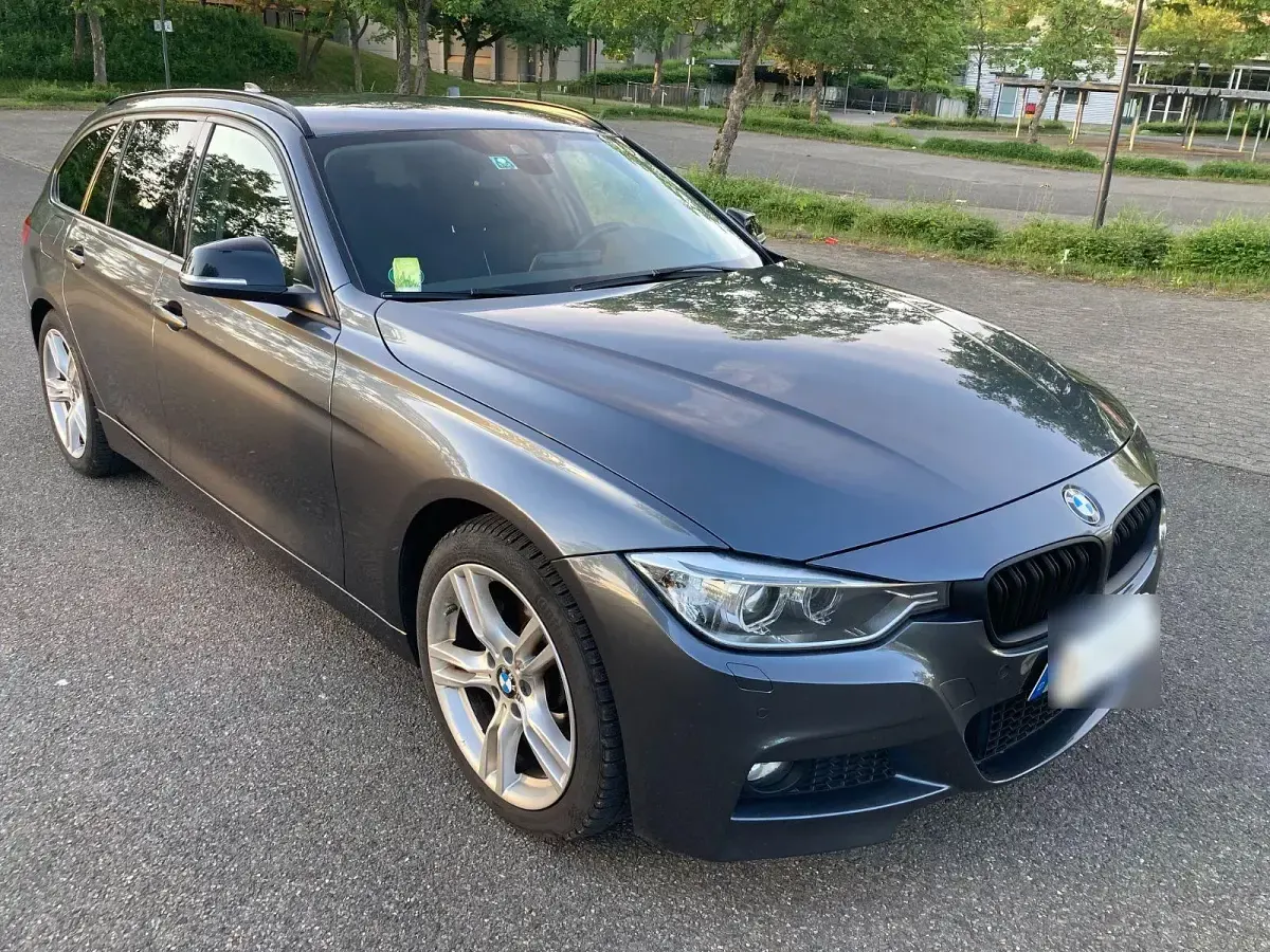 Gebraucht BMW 330 Performance 258 PS (189 kW) 2013 Grau Kombi