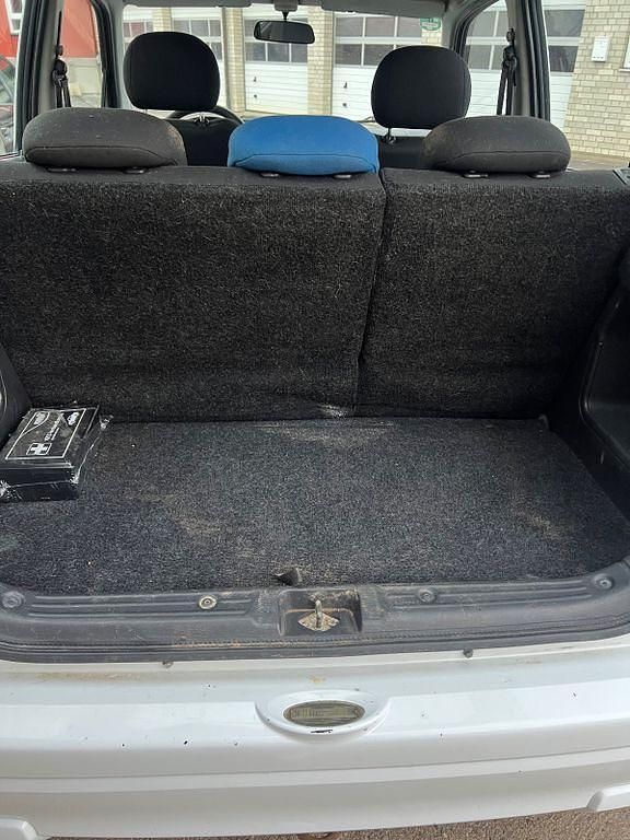 Gebraucht Opel Agila Enjoy 60 PS (44 kW) 2003 Weiß Limousine