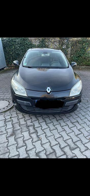 Schwarz Gebraucht 2009 Renault Mégane Luxe Limousine | 4.300 € (Fairer Preis) - Bild 1/4