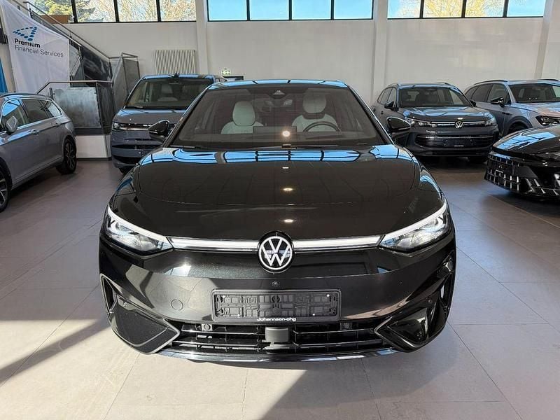 Gebraucht VW ID.7 Pro 210 kW (286 PS) 2023 Schwarz Kleinwagen