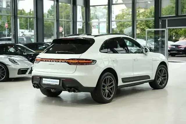 Gebraucht Porsche Macan Sport 265 PS (194 kW) 2021 Weiß SUV