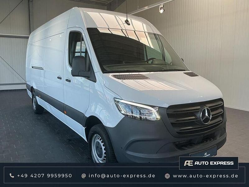 Weiß Gebraucht 2024 Mercedes Sprinter Van | 31.523 € (Superpreis) - Bild 1/4