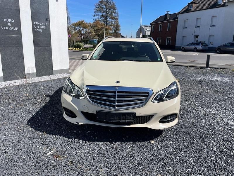 Gebraucht Mercedes E200 136 PS (100 kW) 2015 Beige Kombi