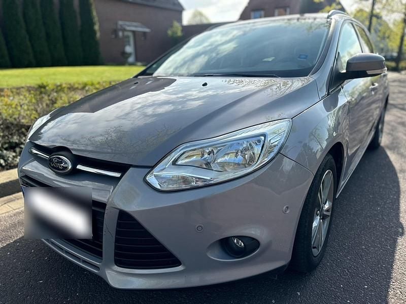 Usata Ford Focus 125 CV (91 kW) 2013 Grigio Station wagon