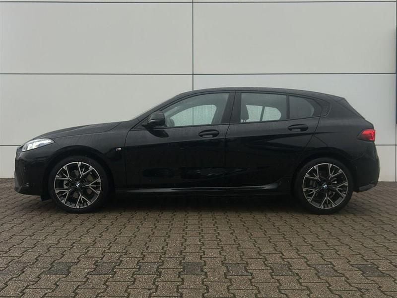 Gebraucht BMW 120 Performance 156 PS (114 kW) 2025 Schwarz Kleinwagen