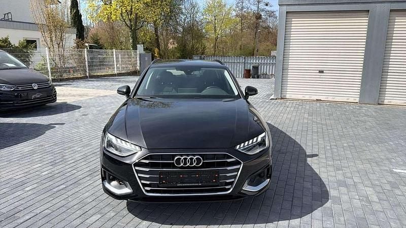 Gebraucht Audi A4 Advanced 204 PS (150 kW) 2023 Schwarz Kombi