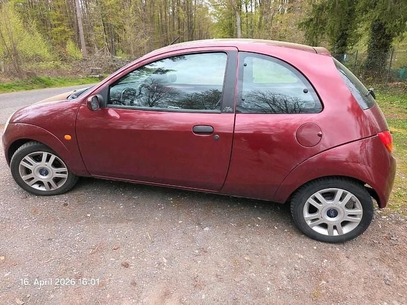 Second-hand Ford Ka 2005 Roșu Hatchback