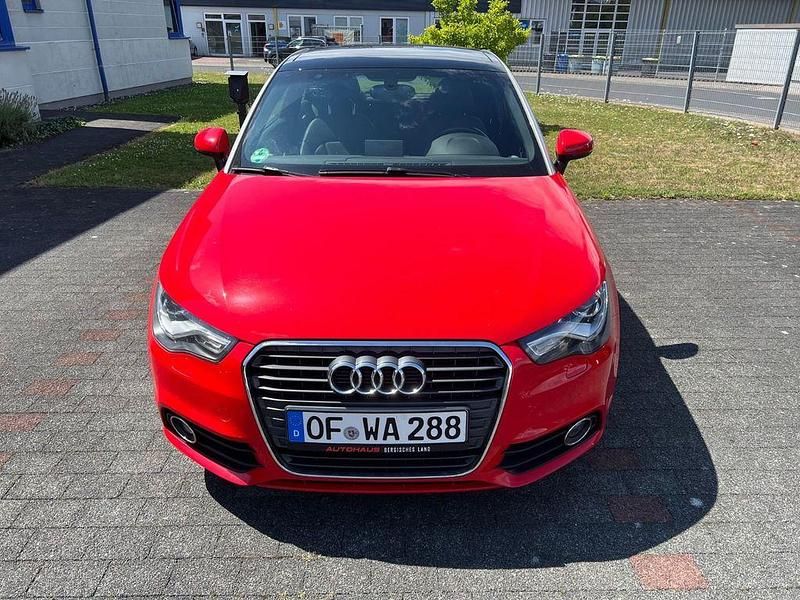 Rot Gebraucht 2012 Audi A1 Ambition Kleinwagen | 10.400 € (Fairer Preis) - Bild 1/4