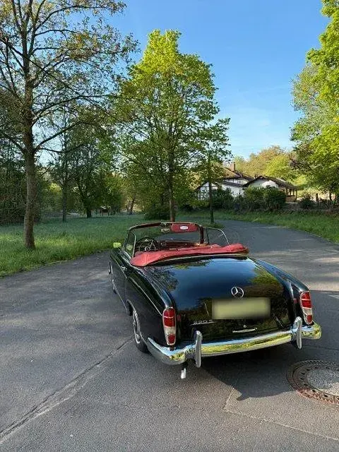 Gebraucht Mercedes 220 125 PS (91 kW) 1958 Grün Cabrio
