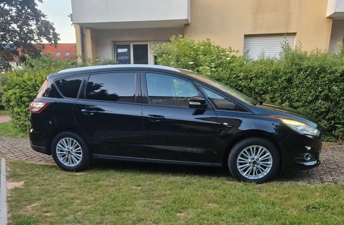 Gebraucht Ford S-MAX S 150 PS (110 kW) 2018 Schwarz Van / Kleinbus