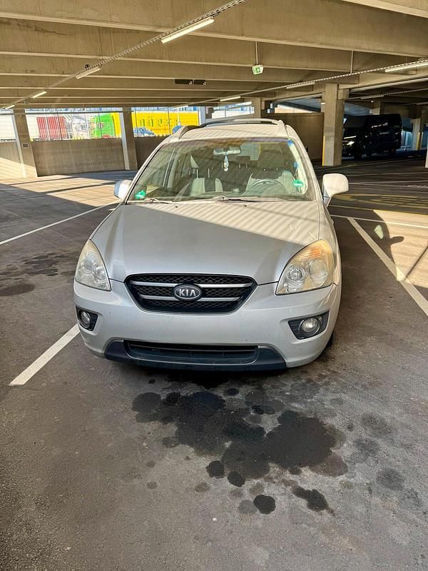 Gebraucht Kia Carens 2007 Silber Van / Kleinbus