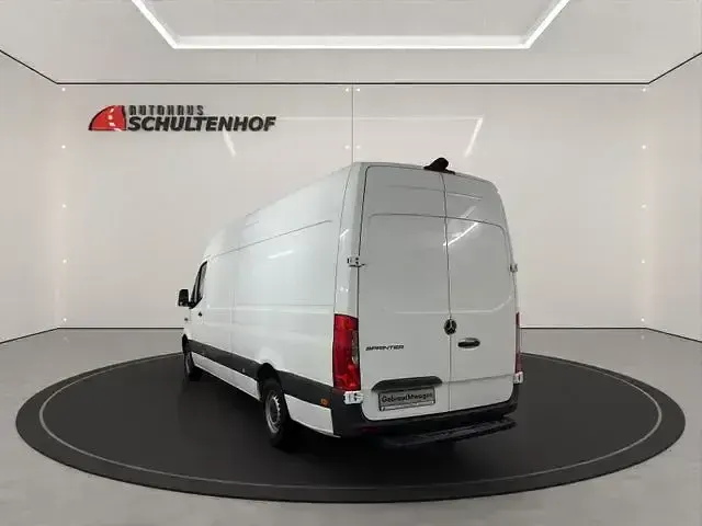 Używany Mercedes Sprinter 170 KM (125 kW) 2025 Biały Van