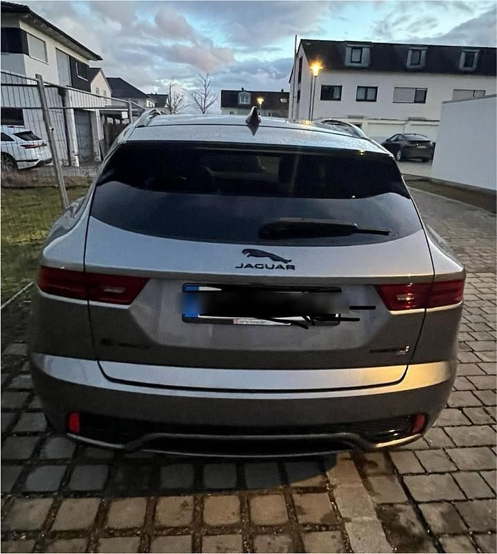 Gebraucht Jaguar E-Pace R-Dynamic 200 PS (147 kW) 2021 Grau SUV