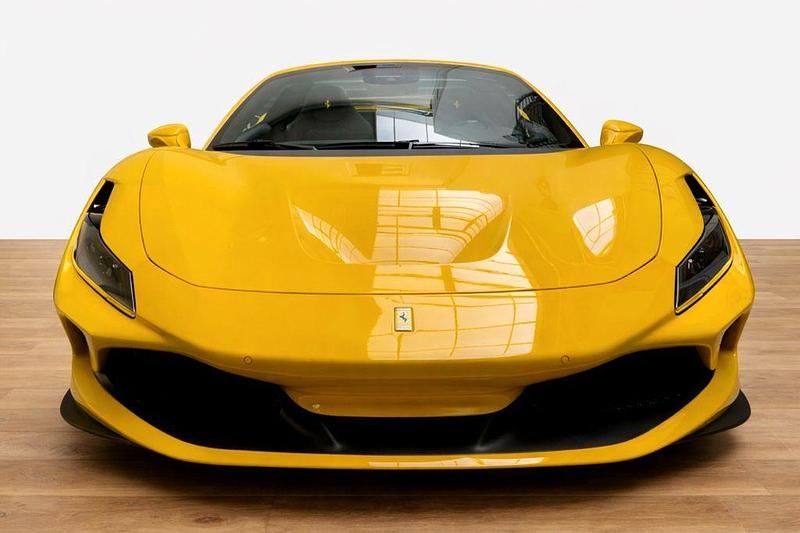 Gebraucht Ferrari F8 721 PS (530 kW) 2022 Gelb Cabrio