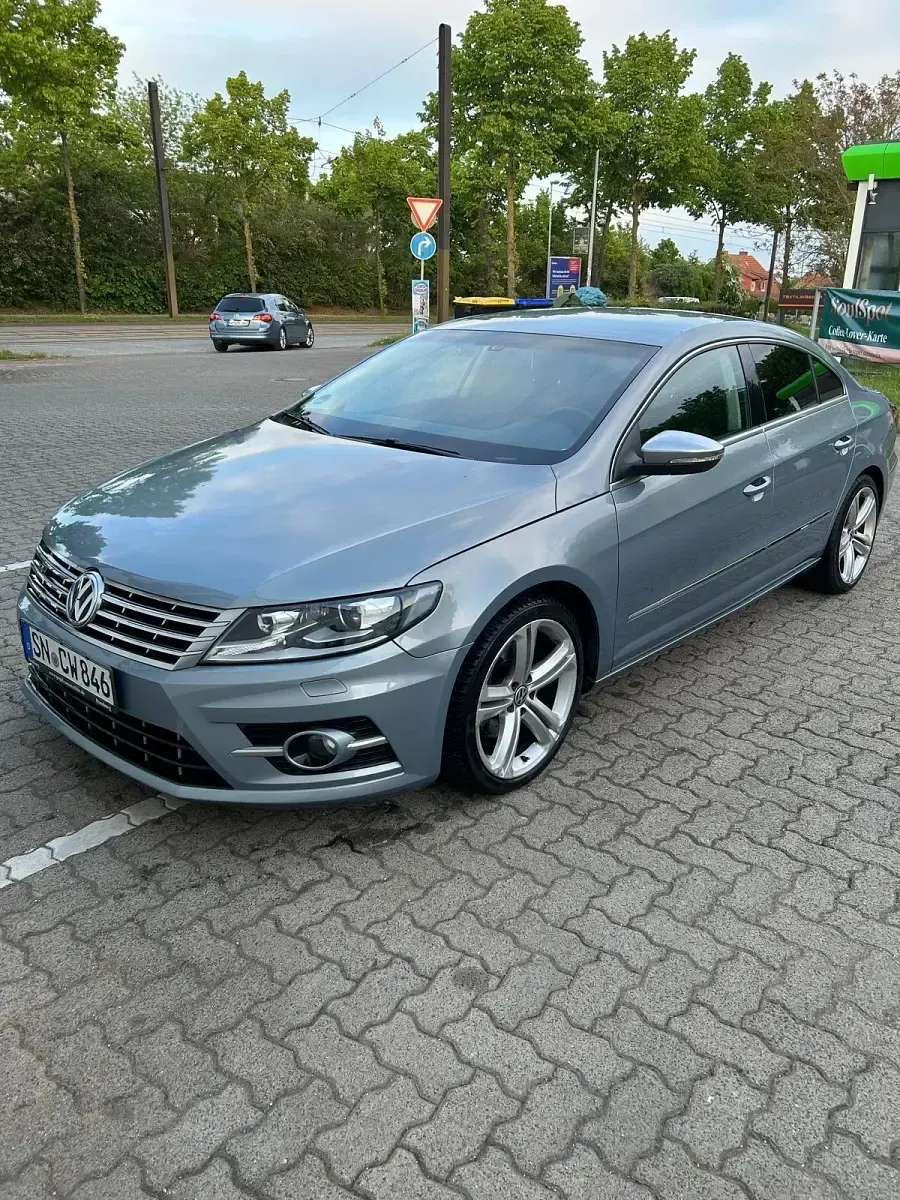Gebraucht VW Passat R-line 200 PS (147 kW) 2013 Blau Limousine