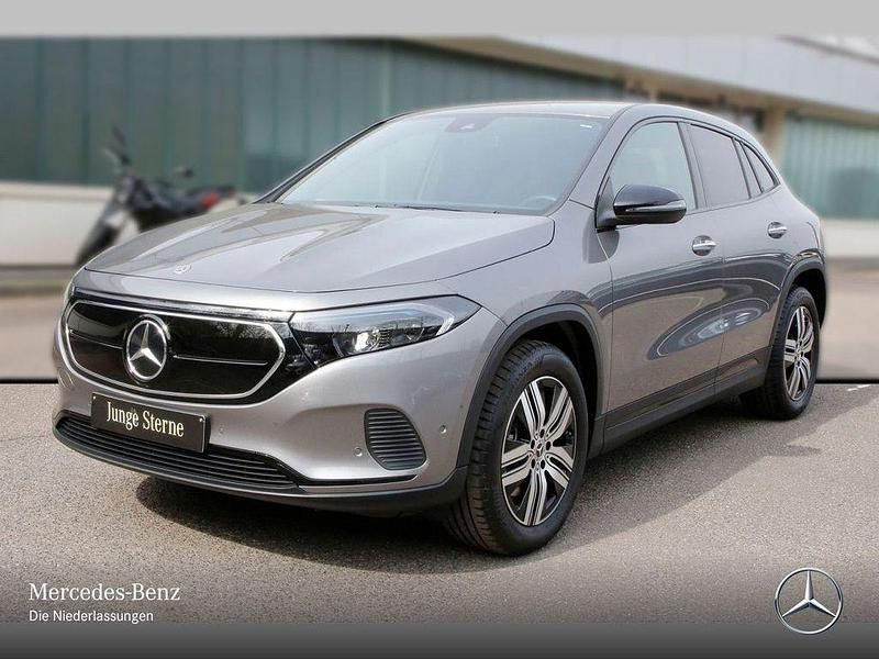 Gebraucht Mercedes EQA250+ Progressive 139 kW (190 PS) 2023 Grau SUV