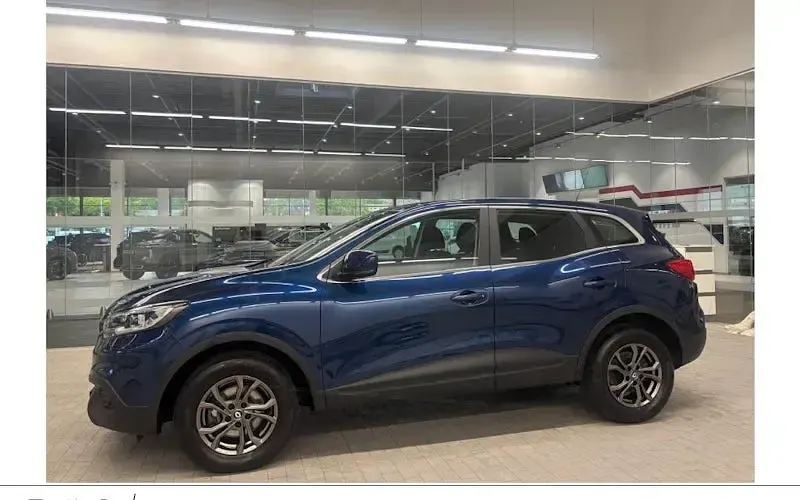 Gebraucht Renault Kadjar Experience 140 PS (102 kW) 2017 Kosmosblau metallic (metallic) SUV