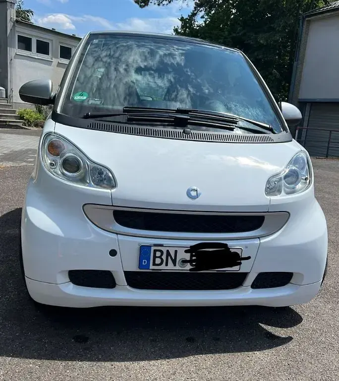 Gebraucht Smart ForTwo Coupé Passion 71 PS (52 kW) 2012 Weiß Coupé