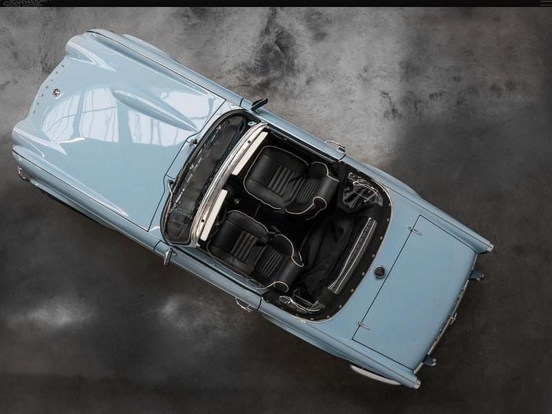 Blau Gebraucht 1964 Triumph TR4 Cabrio | 46.850 € - Bild 1/4