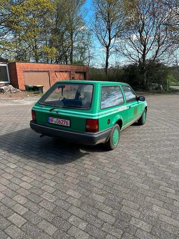 Second-hand Ford Escort 54 CP (39 kW) 1988 Verde Break