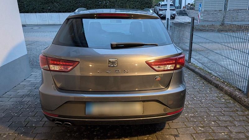 Gebraucht Seat Leon ST FR 179 PS (131 kW) 2014 Grau Kombi