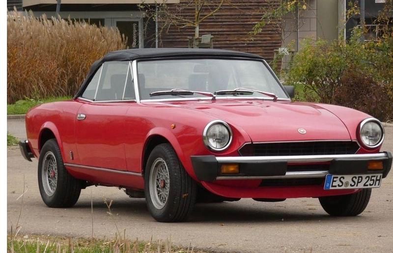Gebraucht Fiat 124 Spider 105 PS (77 kW) 1981 Rot Cabrio