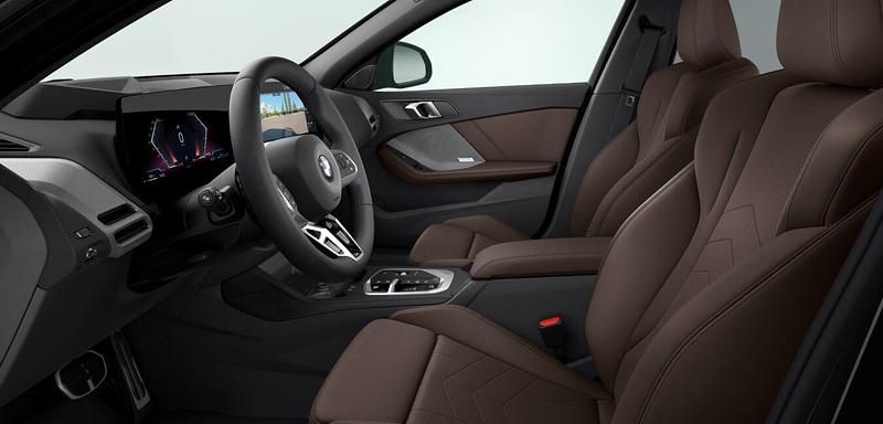 Gebraucht BMW 120 Shadowline 163 PS (119 kW) 2025 Schwarz Kleinwagen