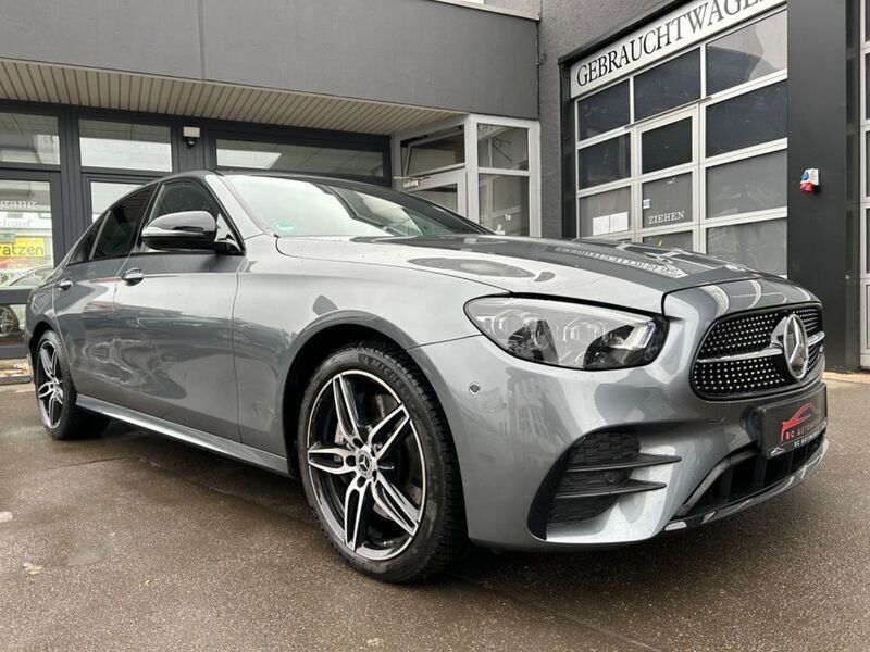 Grau Gebraucht 2022 Mercedes E450 Limousine | 62.990 € - Bild 1/4