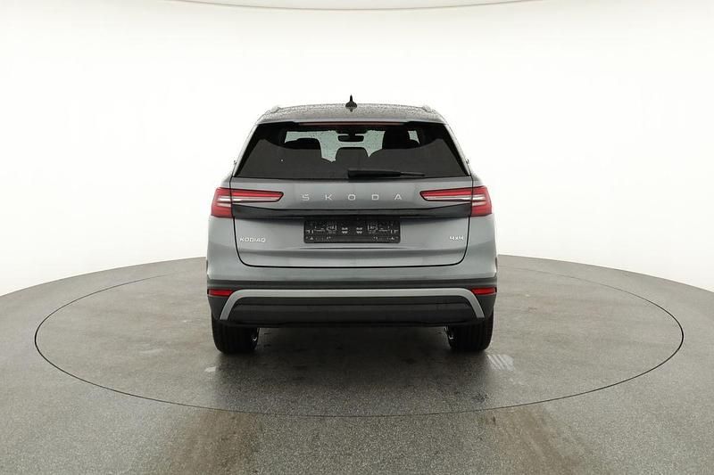 Stahlgrau Neu 2025 Skoda Kodiaq Selection SUV | 48.475 € (Guter Preis) - Bild 1/4