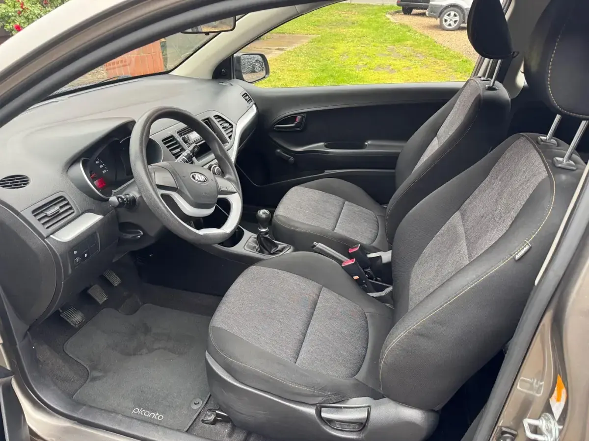 Używany Kia Picanto Start 67 KM (49 kW) 2016 Srebrny Hatchback