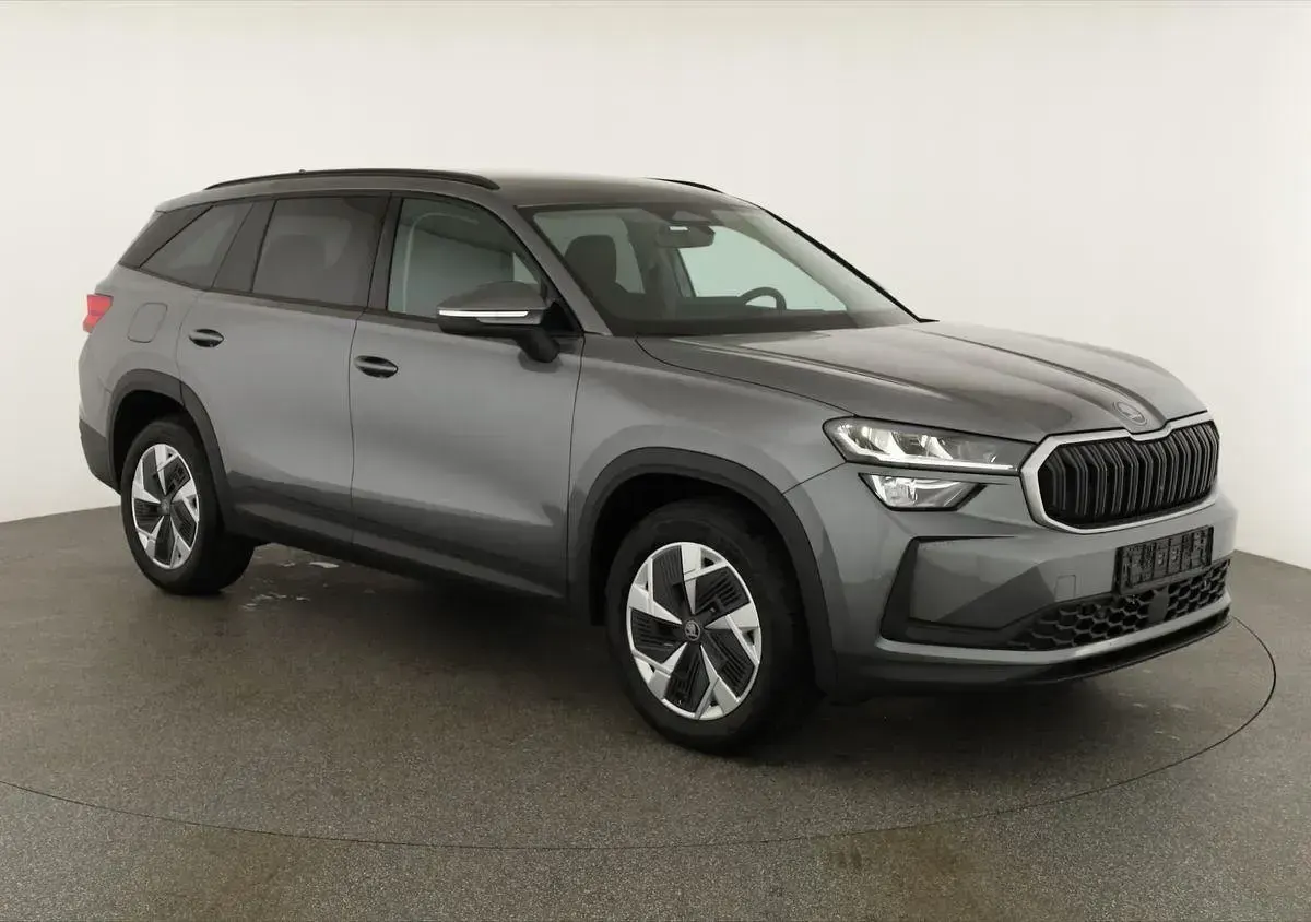 Neu Skoda Kodiaq Selection 204 PS (150 kW) 2026 Stahl grau SUV
