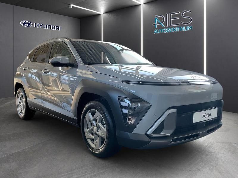 Neu Hyundai Kona 150 PS (110 kW) 2025 Grau SUV