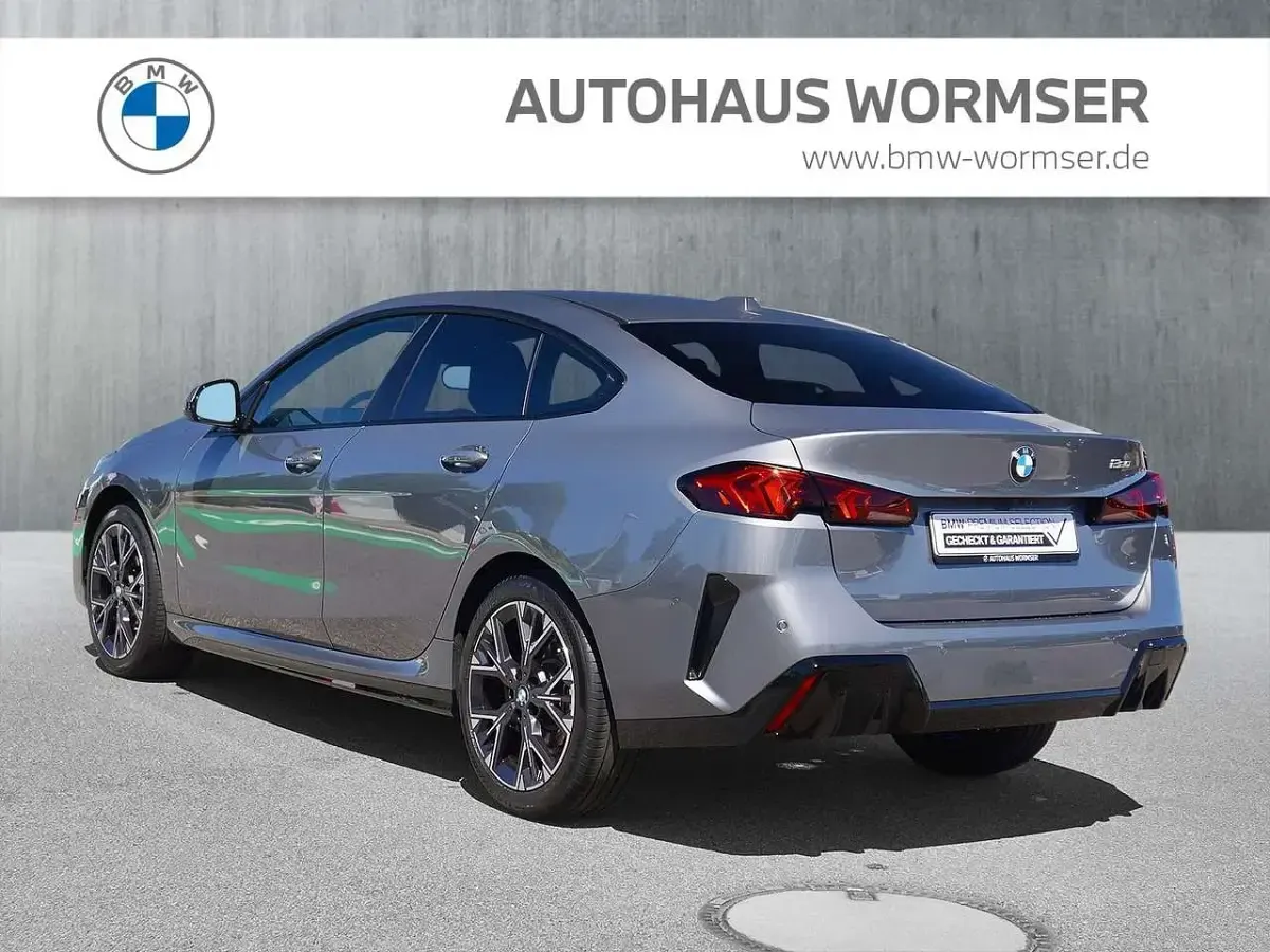 Gebraucht BMW 220 Gran Coupé Sport Line 156 PS (114 kW) 2025 Skyscraper grau Coupé