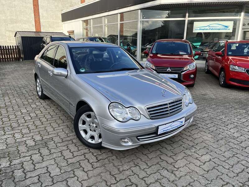 Brillantsilber metalliclack Gebraucht 2005 Mercedes C180 Elegance Limousine | 6.990 € (Teuer) - Bild 1/4