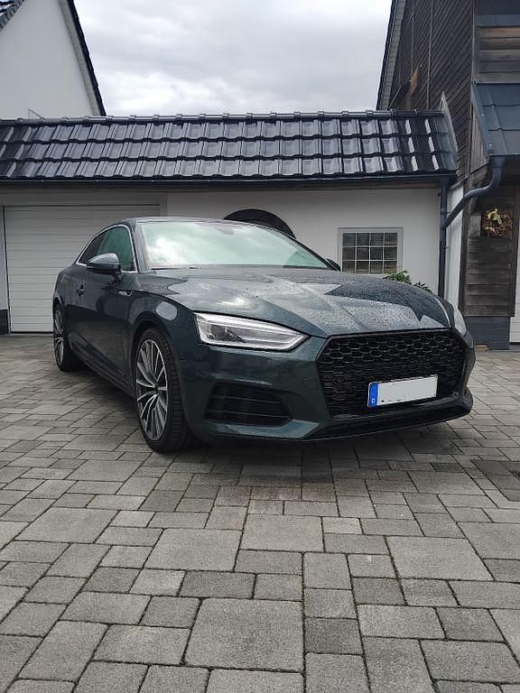 Grün Gebraucht 2018 Audi A5 Coupé | 22.900 € (Superpreis) - Bild 1/4