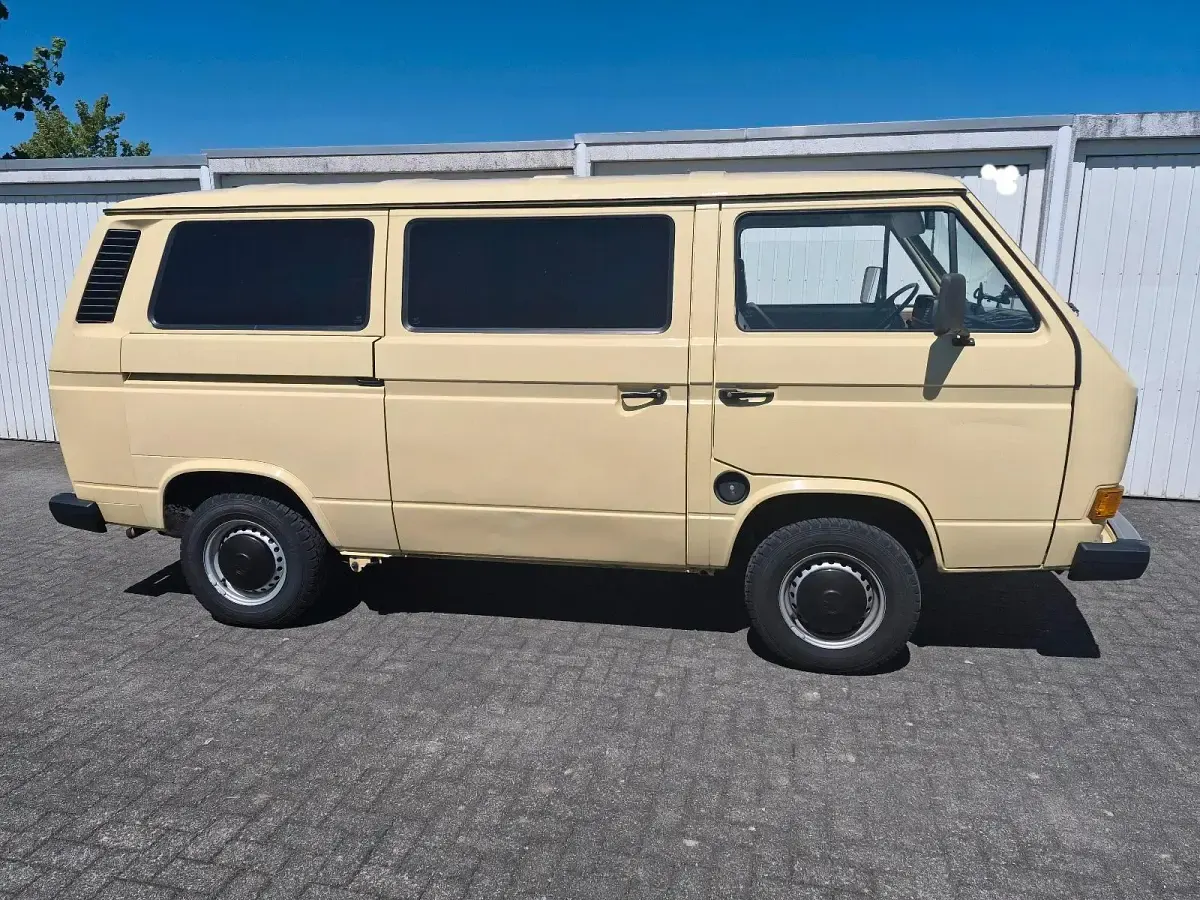 Używany VW Transporter 69 KM (50 kW) 1988 Andere farben Van