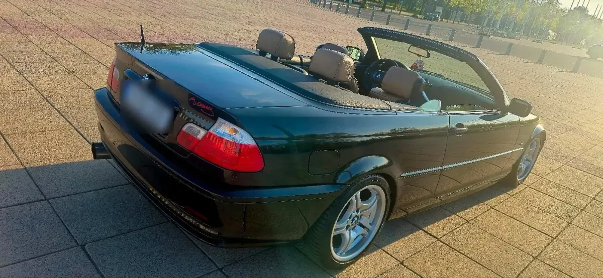 Gebraucht BMW 325 Cabriolet 192 PS (141 kW) 2002 Schwarz Cabrio