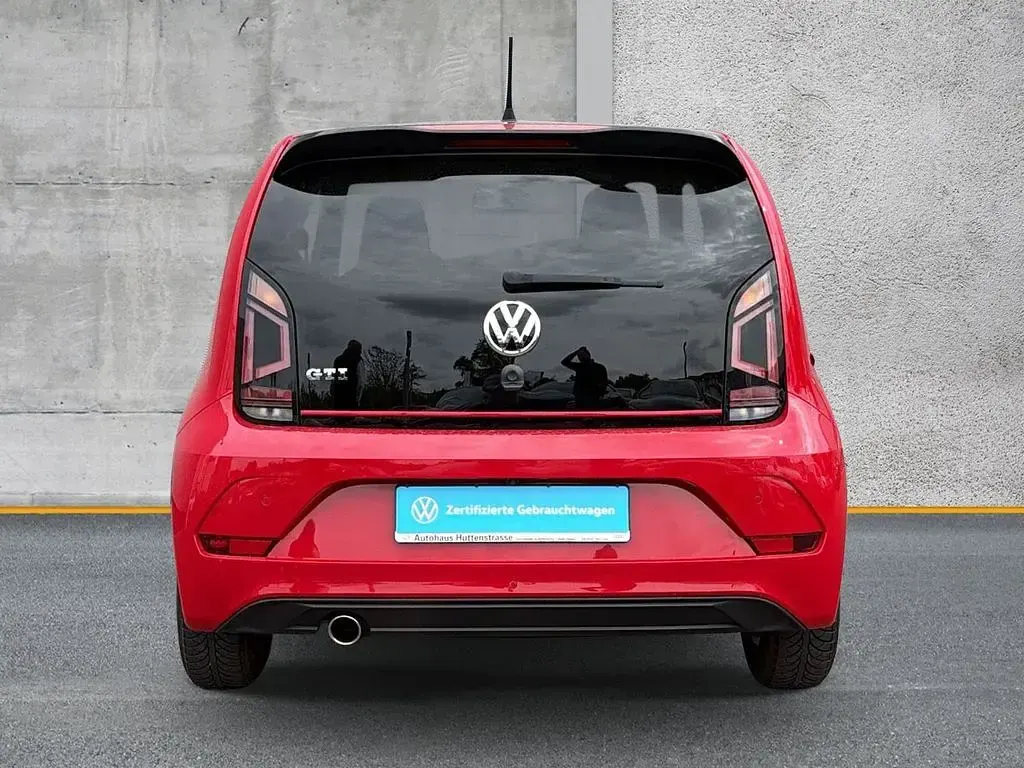 Second-hand VW up! Beats 116 CP (85 kW) 2019 Roșu Hatchback