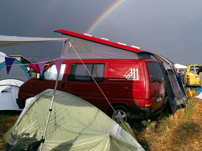Rot Gebraucht 1993 VW T4 California Van | 9.999 € - Bild 1/4
