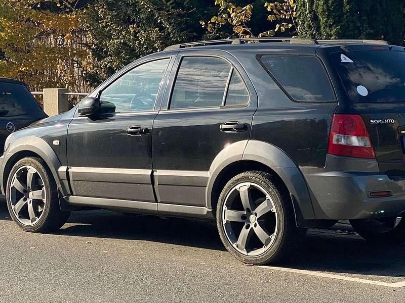 Schwarz Gebraucht 2006 Kia Sorento EX SUV | 1.500 € (Superpreis) - Bild 1/4
